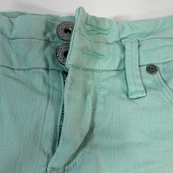 Candie's Green Shorts - Picture 2 of 4